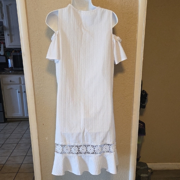 SHEIN White Cold Shoulder Lace Midi Dress - Picture 2 of 6